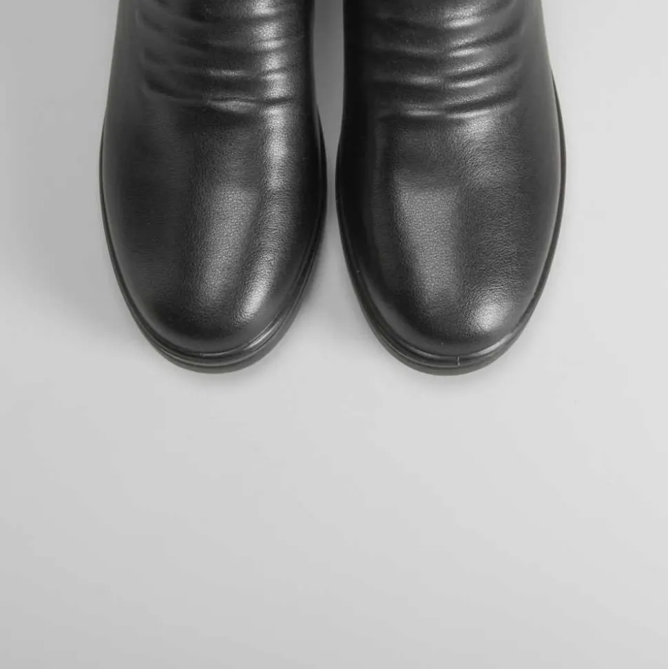Botín cuña de piel negro COMFEET