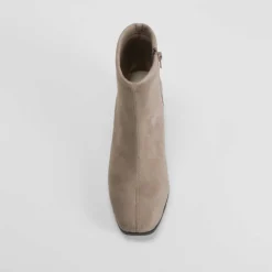 Botín tacón Double Fit elástico taupe COMFEET