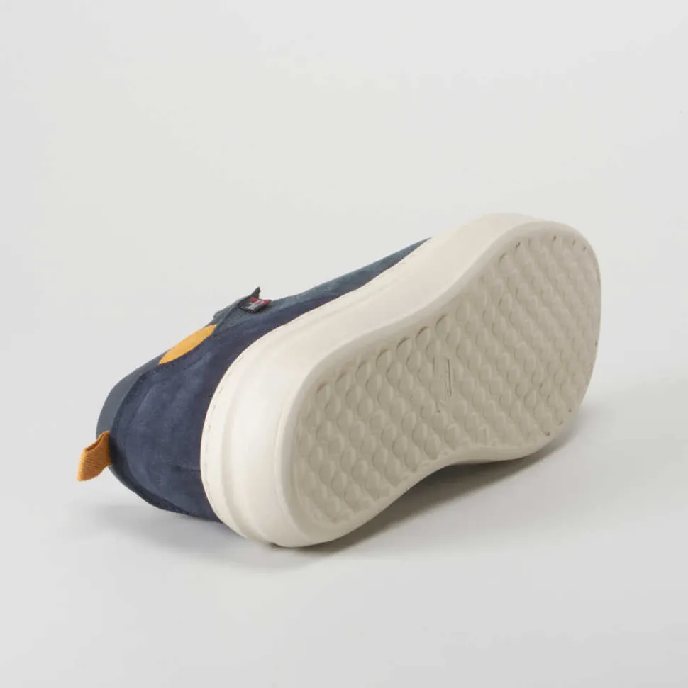 Deportiva confort manyara piel azul marino COMFEET