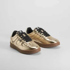 Deportiva sneaker suela caramelo oro NYC