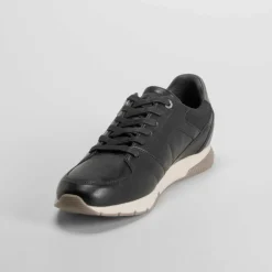 Deportiva urbana cremallera negra COMFEET