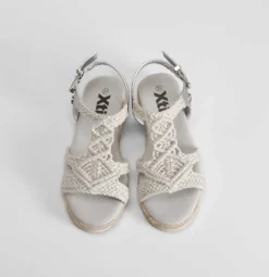 Sandalia croché plata XTI