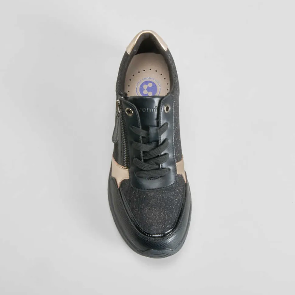 Sneaker cuña con cordón negro COMFEET