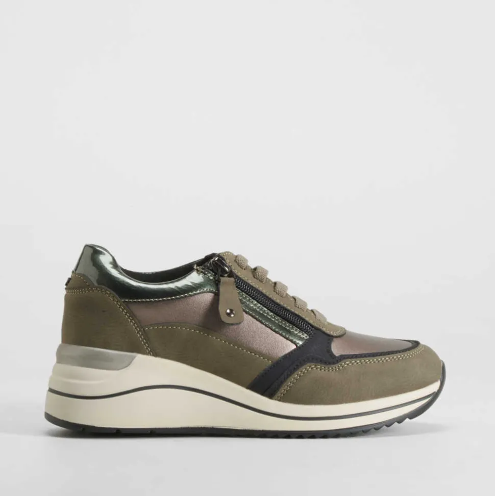 Sneaker cuña elástico verde COMFEET