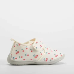 Zapatilla bota cerezas OLYNE