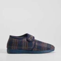 Zapatilla casa cerrada cuadros velcro azul OLYNE