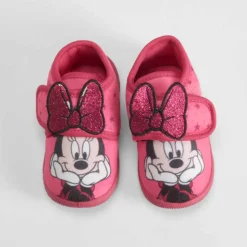 Zapatilla casa cerrada velcro bebé fuxia MINNIE