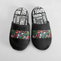 Zapatilla casa negra MARVEL