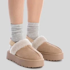 Zueco australiano elástico beige XTI